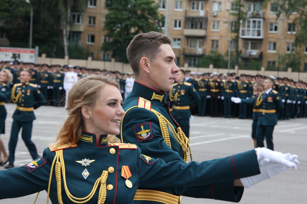 Можно ли брать ноутбук в военное училище